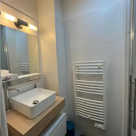 Free Parking! 3 Pieces Calme Proche Port & Centre Appartement Nice