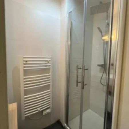 Free Parking! 3 Pieces Calme Proche Port & Centre Appartement